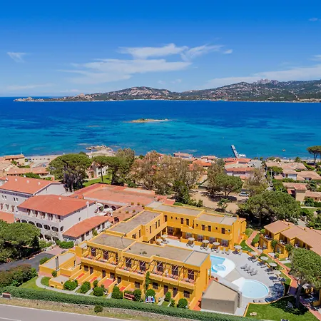 Blu Laconia Village 4*