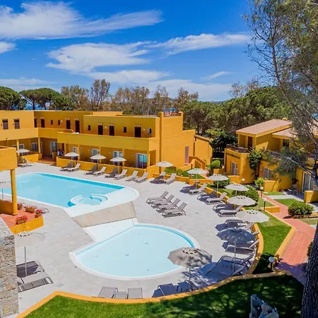 Hotel Blu Laconia Village 4*