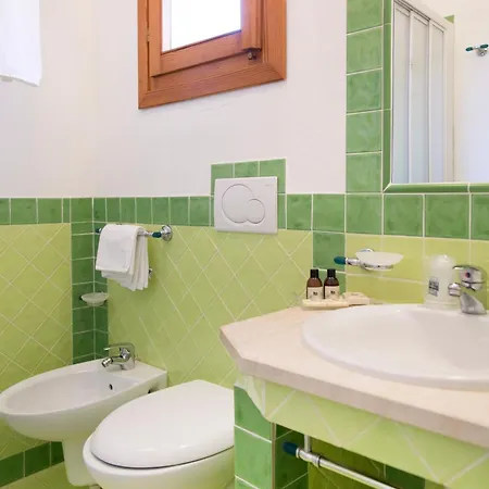Отель Blu Laconia Village 4*