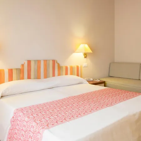 Blu Laconia Village 4* Канниджионе
