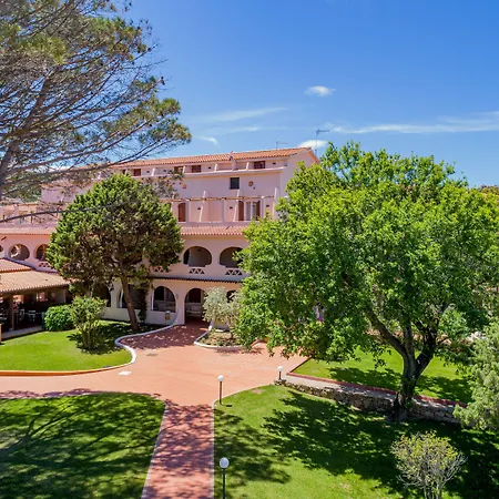 Hotell Blu Laconia Village Cannigione