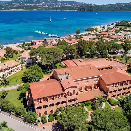 Blu Laconia Village 4*