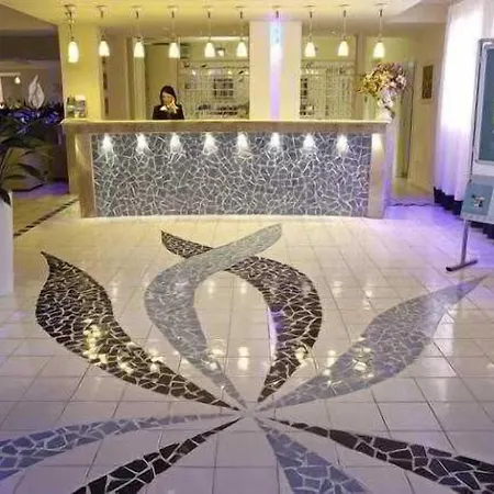 Blu Laconia Village Hotell 4*