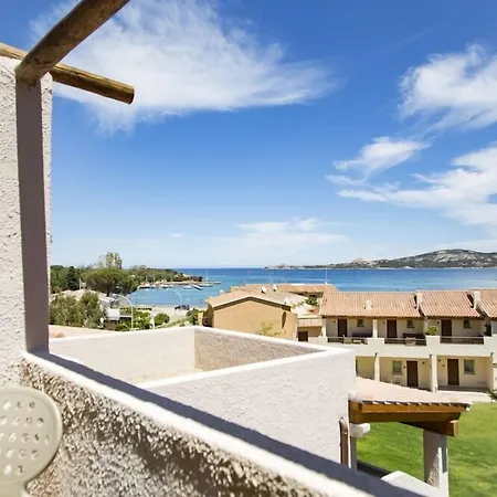 Hotell Blu Laconia Village 4*