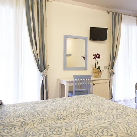 Hotel Blu Laconia Village