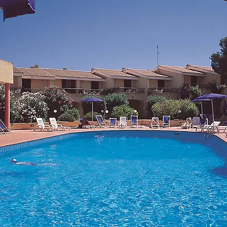 Blu Laconia Village