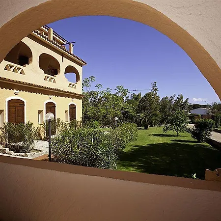 Hotel Blu Laconia Village