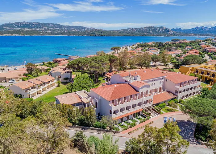 Blu Laconia Village Hotel 4*