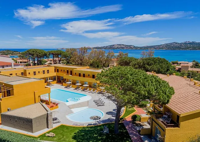 Blu Laconia Village 4*